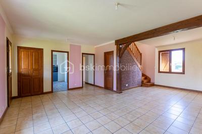 Maison traditionnelle - 115 m² - 6 pièces