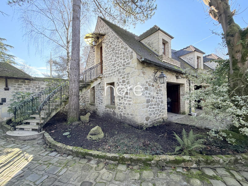 Villa - 460 m² - 14 pièces