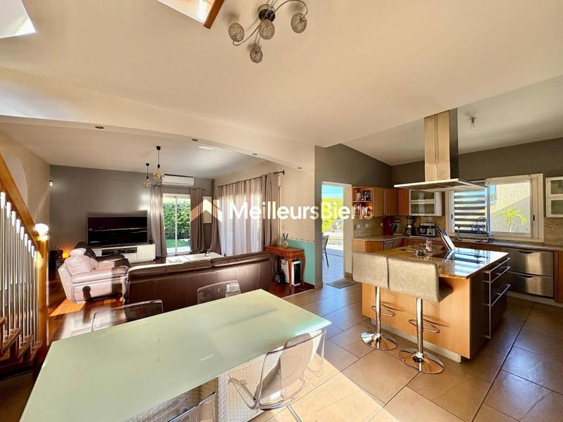 Villa - 160 m² - 5 pièces