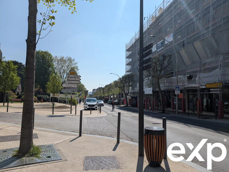 Fonds de commerce - Local commercial - 114 m²