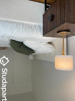 Chambre - 13 m² - 1 pièce