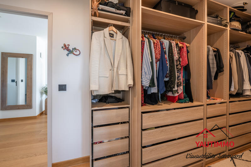 Maison - 190 m² - 6 pièces