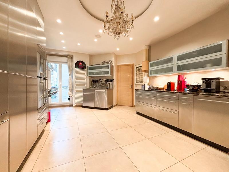 Appartement - 87 m² - 3 pièces