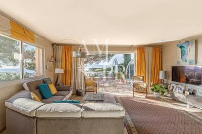 Villa - 232 m² - 7 pièces