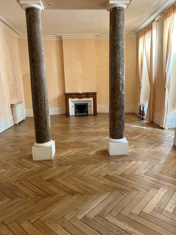 Appartement - 116 m² - 2 pièces