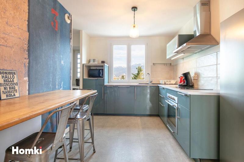 Appartement - 80 m² - 4 pièces