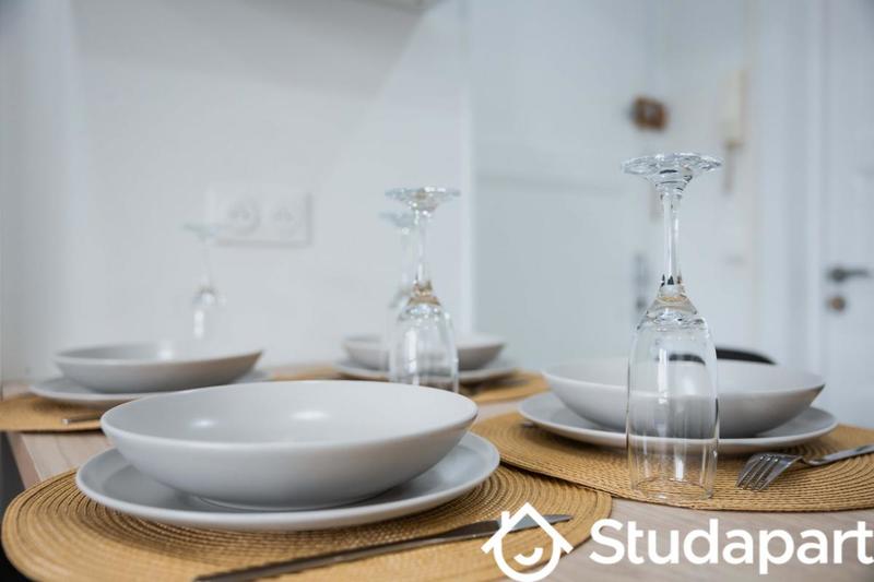 Chambre - 1 m² - 1 pièce