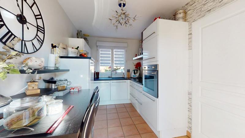 Maison - 180 m² - 10 pièces