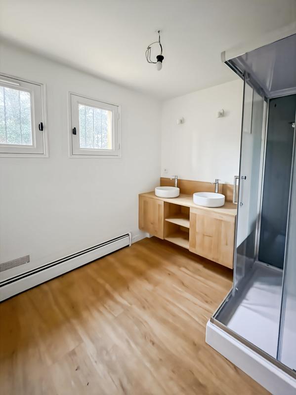 Maison - 120 m² - 6 pièces