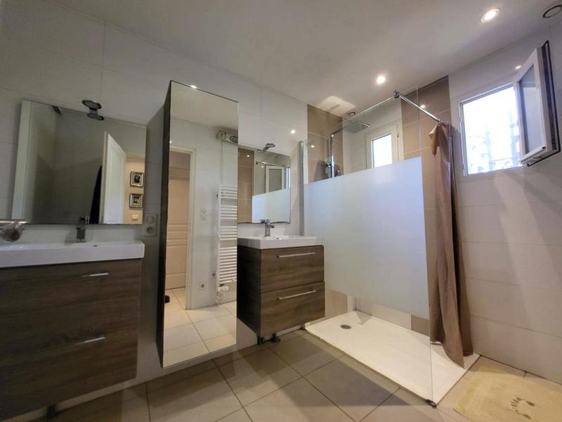 Villa - 130 m² - 6 pièces