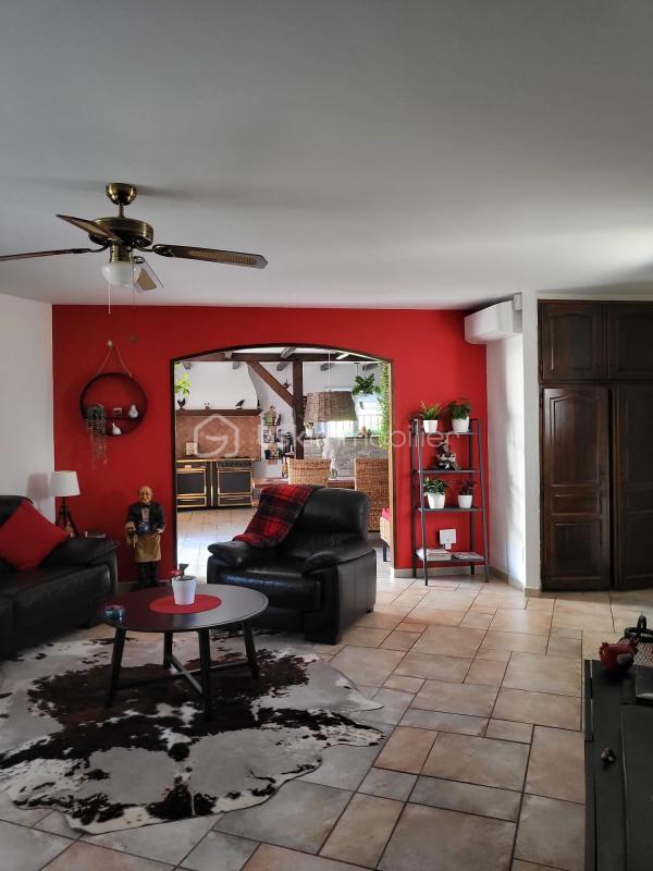 Propriété - 236 m² - 10 pièces