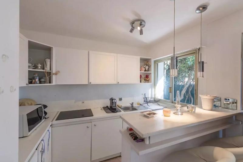 Villa - 302 m² - 9 pièces