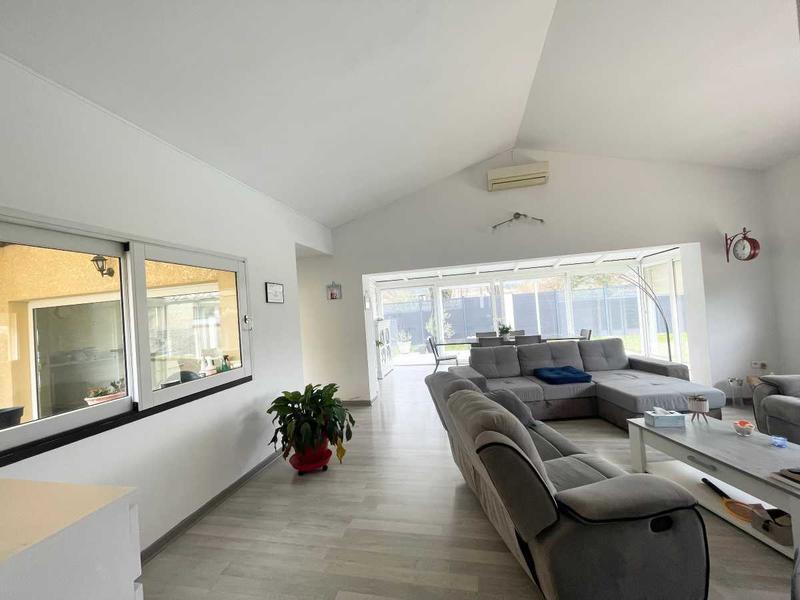 Maison - 127 m² - 5 pièces