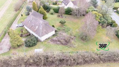 Maison - 240 m² - 8 pièces