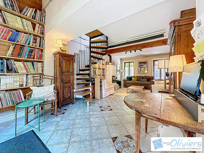 Maison - 102 m² - 5 pièces