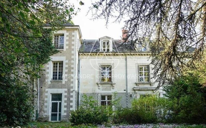 Hôtel particulier - 810 m² - 21 pièces