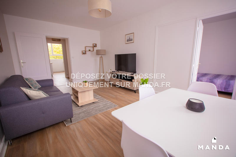 Chambre - 10 m² - 4 pièces