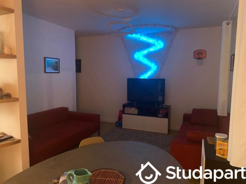 Chambre - 10 m² - 1 pièce