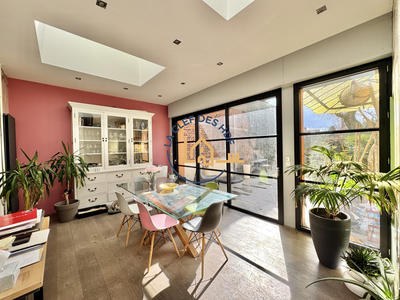 Maison - 215 m² - 7 pièces