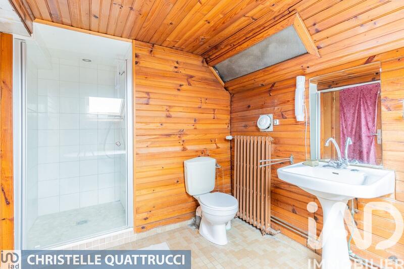 Maison - 182 m² - 8 pièces