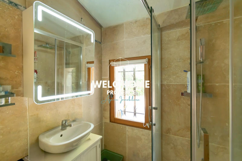 Maison - 156 m² - 7 pièces