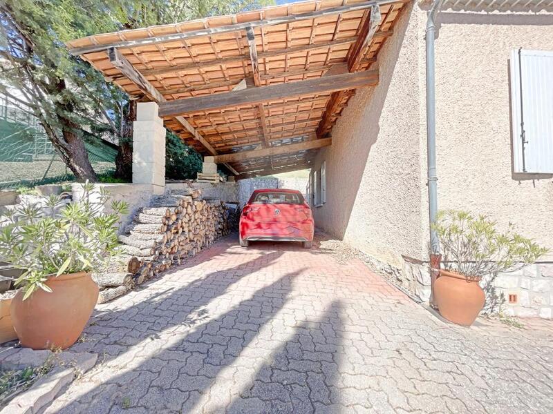 Villa - 104 m² - 6 pièces