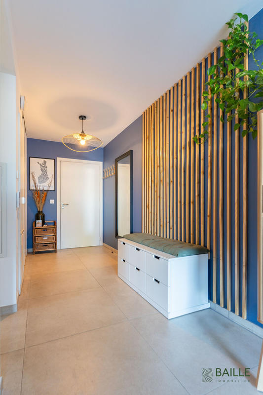 Appartement - 90 m² - 4 pièces