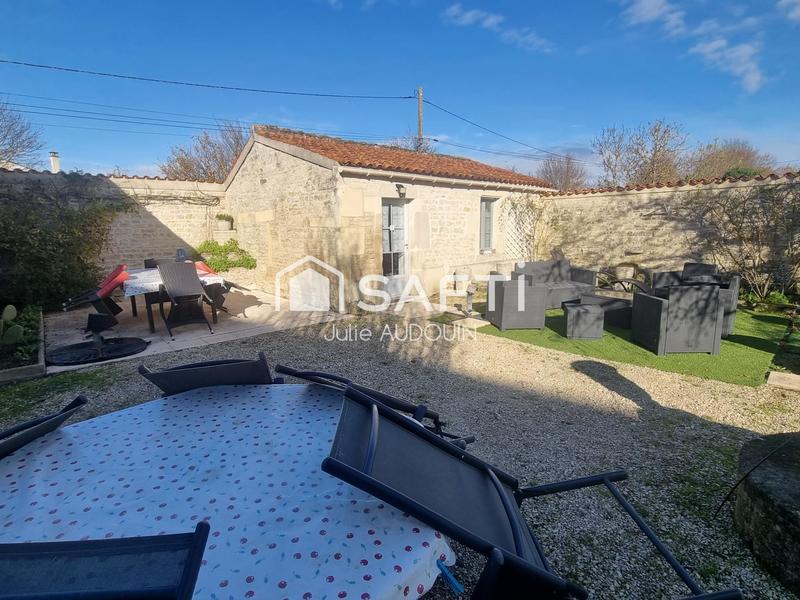 Maison - 250 m² - 8 pièces