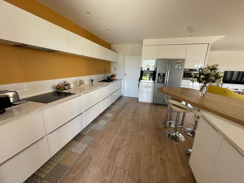 Villa - 186 m² - 8 pièces