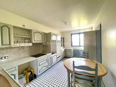 Appartement - 101 m² - 5 pièces