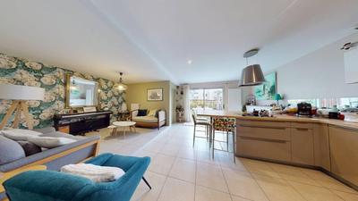 Maison - 99 m² - 4 pièces