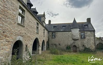 Manoir - 1 600 m² - 30 pièces