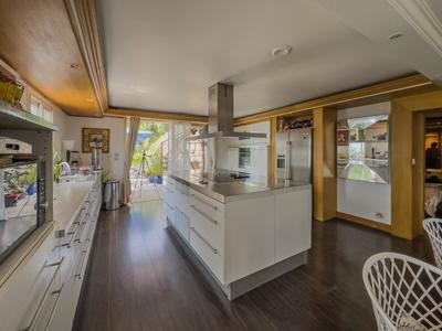 Maison - 204 m² - 6 pièces