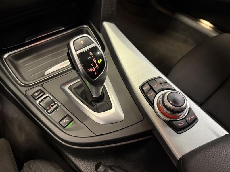 Bmw Série 3 335iA xDrive 306ch Sport (F30)