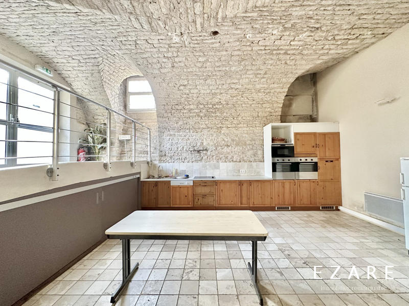 Bureau - 170 m² - 2 pièces