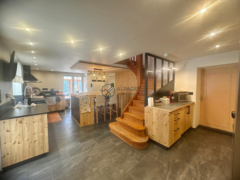 Appartement - 138 m² - 5 pièces