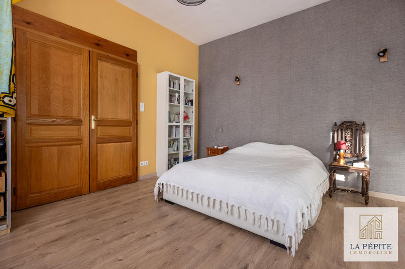 Maison - 152 m² - 6 pièces