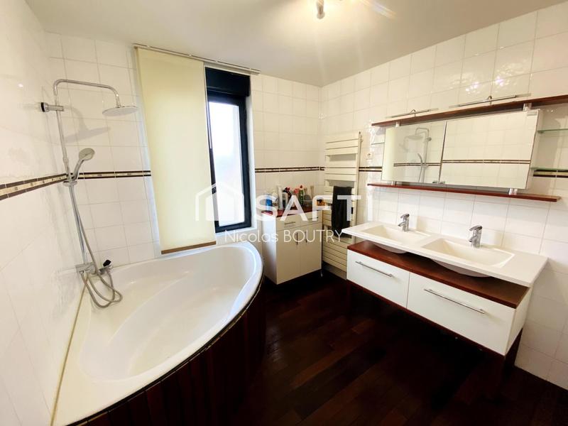 Maison de ville - 158 m² - 4 pièces