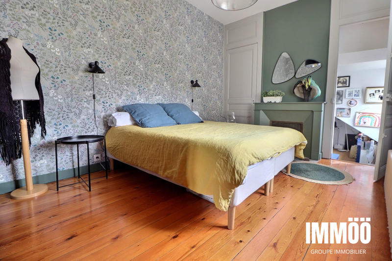 Maison - 188 m² - 9 pièces