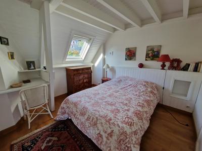 Appartement - 110 m² - 7 pièces