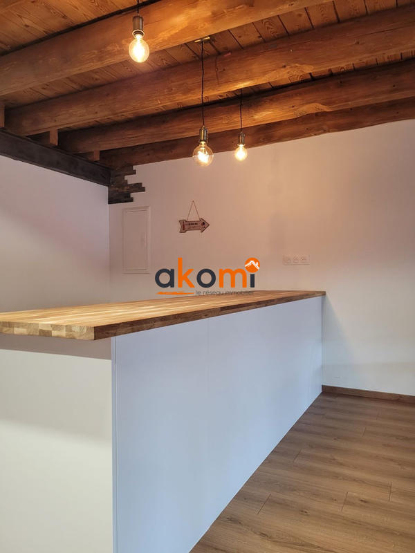 Maison - 422 m² - 6 pièces