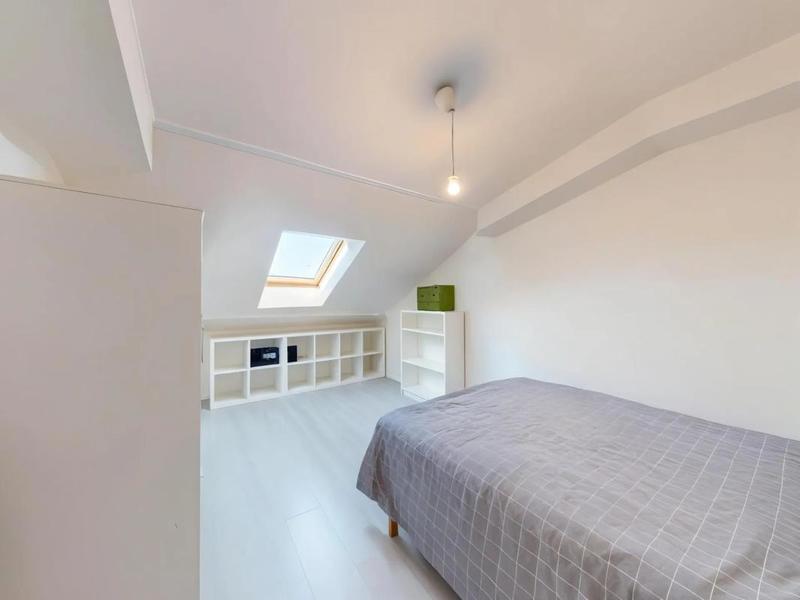 Appartement - 105 m² - 6 pièces