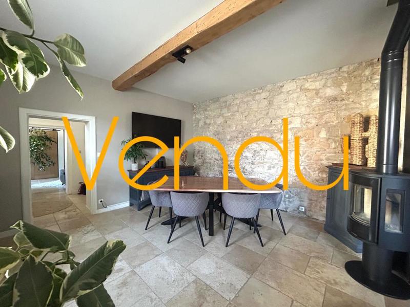 Propriété - 145 m² - 4 pièces