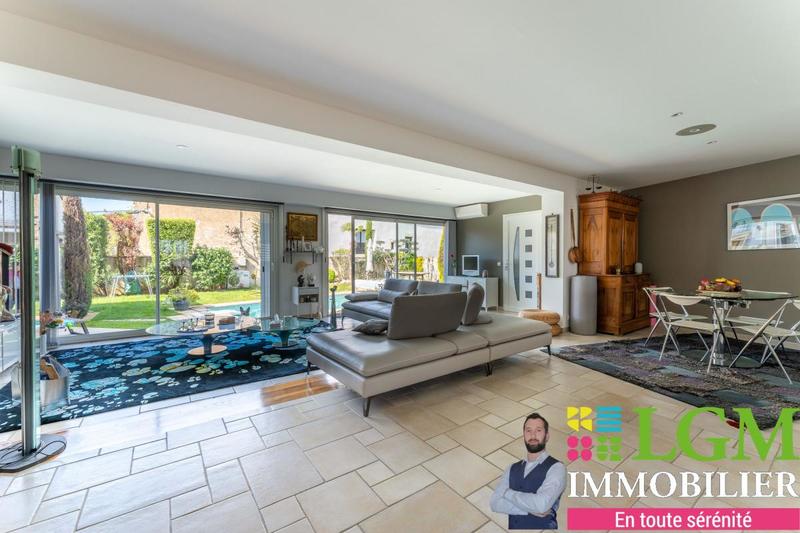 Maison - 181 m² - 4 pièces