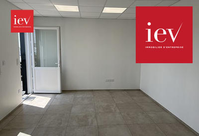 Local d'activités - 387 m²