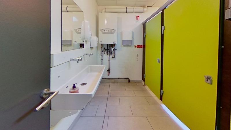 Bureau - 1 560 m² - 18 pièces