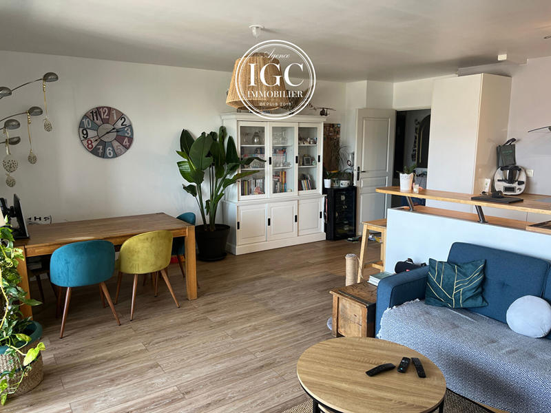 Appartement - 85 m² - 4 pièces