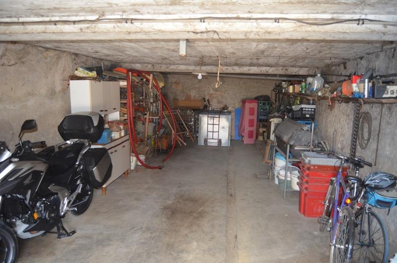 Maison - 295 m² - 10 pièces