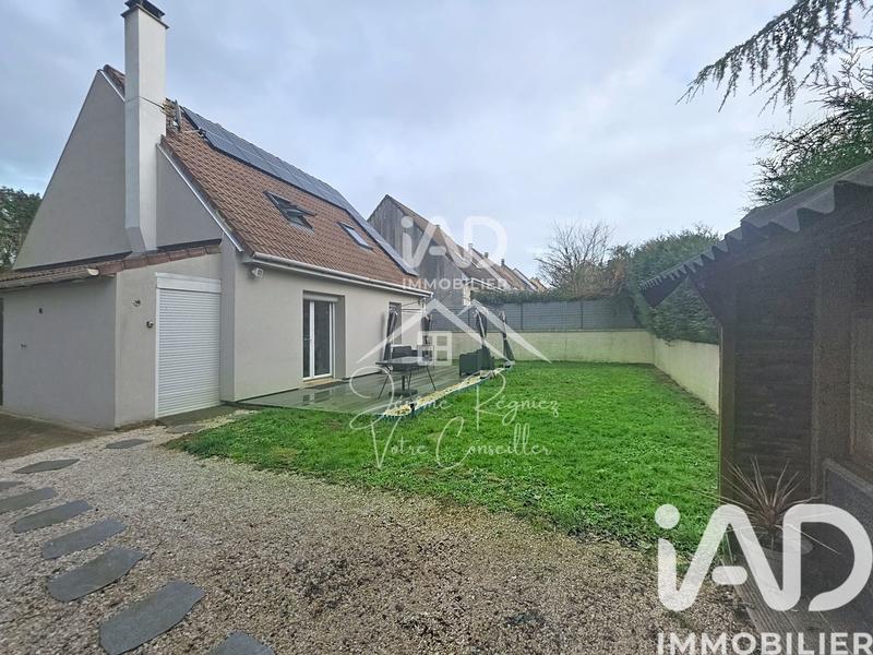 Maison - 93 m² - 5 pièces