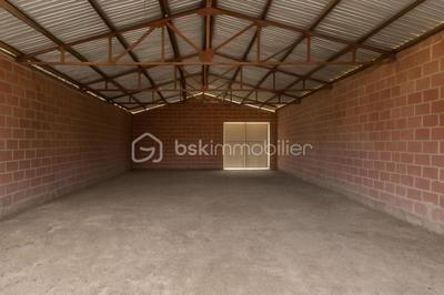 Immeuble - 850 m² - 3 pièces